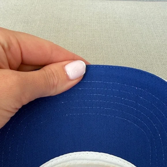 Cheval Blan White Cap with Blue Embroidery Cup one Size